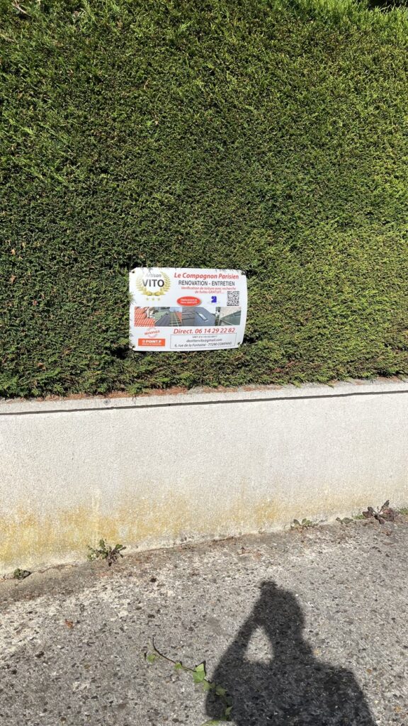 Couvreur à Othis - Nettoyage de toiture - VITO Le Compagnon Parisien