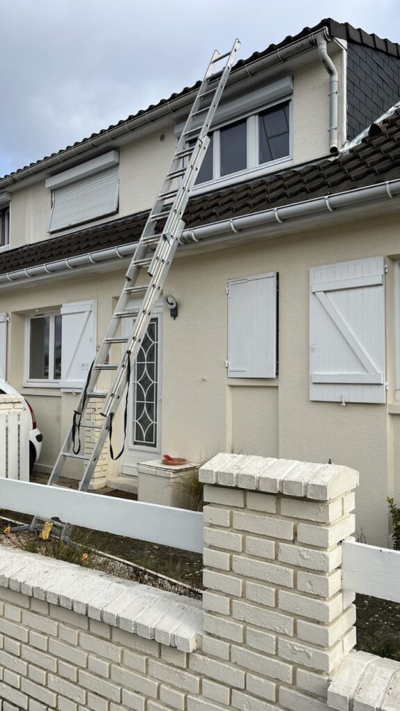 Couvreur à Dammartin-en-Goële - Remplacement de tuiles - VITO Le Compagnon Parisien