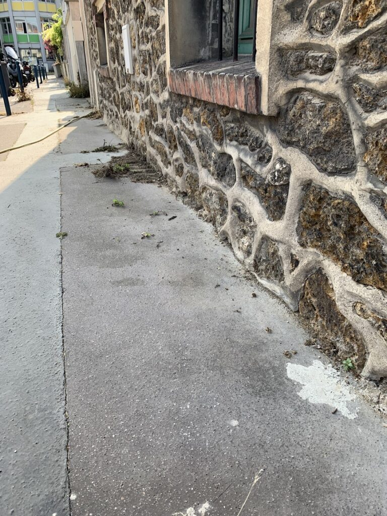 Maçonnerie bas de façade à Pantin paris - VITO Le Compagnon Parisien