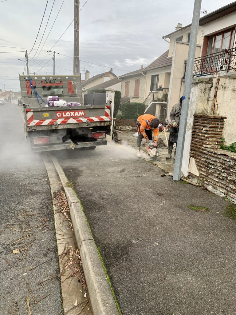 Création de mur et pose de portail - Villeparisis ⚒ - VITO Le Compagnon Parisien