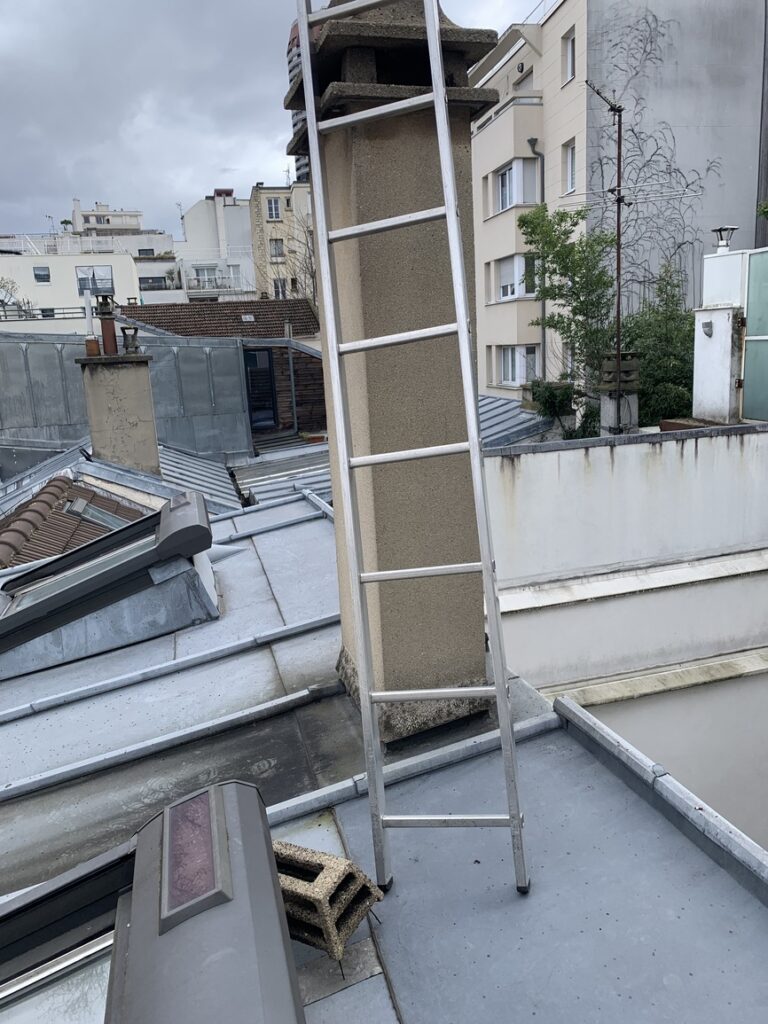 Ramonage de cheminée bois - VITO Le Compagnon Parisien