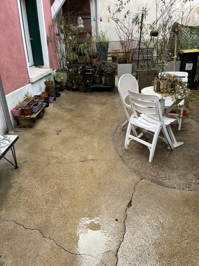 Nettoyage des dalles à Bagnolet - VITO Le Compagnon Parisien